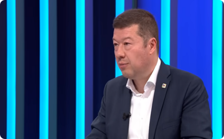 Tomio Okamura má zaplatit pokutu za urážlivé výroky