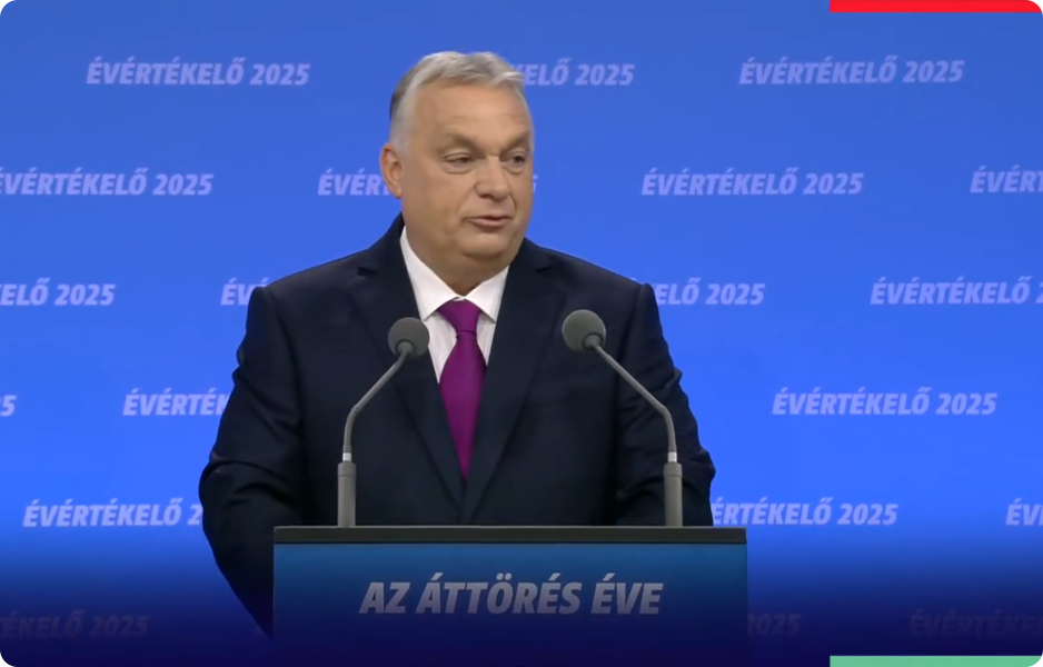 Fotografie maďarského premiéra Viktora Orbána při projevu